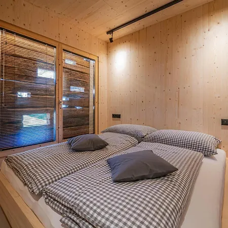 Raneburg 4 Futterhaus شاليه *