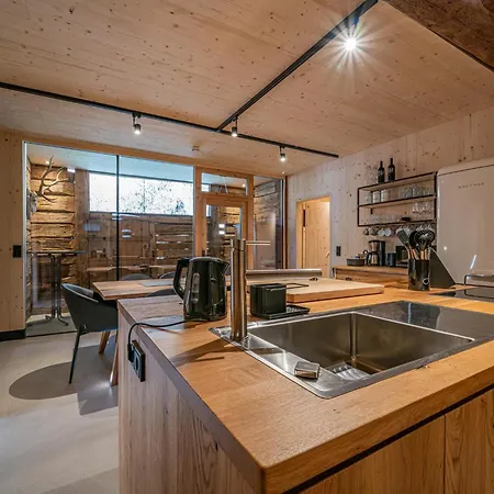 Raneburg 4 Futterhaus Chalet Matrei in Osttirol